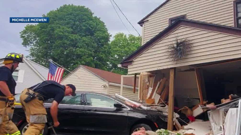 Vehicle strikes home in Rochester, police say    